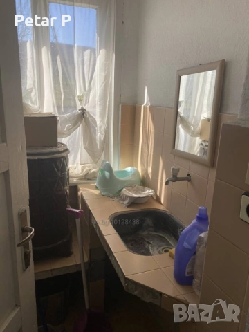 Къща с Механа на входа на село Медово, снимка 5 - Къщи - 52891800