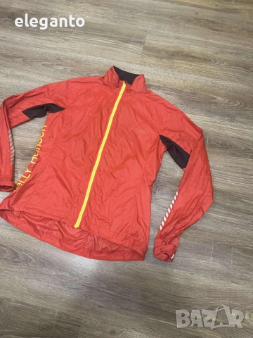 Дамска ветровка Helly Hansen Training Running Windrunner Jacket , L размер, снимка 3 - Якета - 51625161