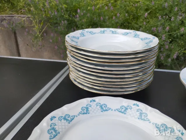 Порцеланов сервиз Барок, снимка 2 - Сервизи - 50155757