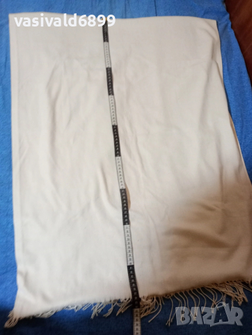 Дамски шал , снимка 3 - Шалове - 53449201