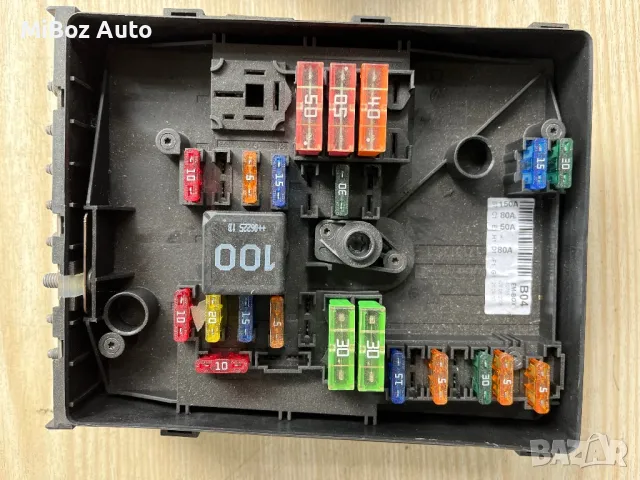 Табло предпазители бушониера Фолксваген Голф 5 VW Golf