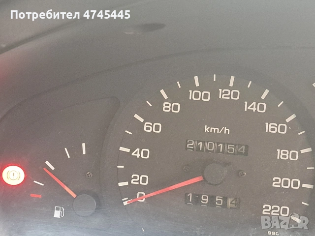 Продавам Нисан Алмера 1,6 бензин, снимка 4 - Автомобили и джипове - 53582434