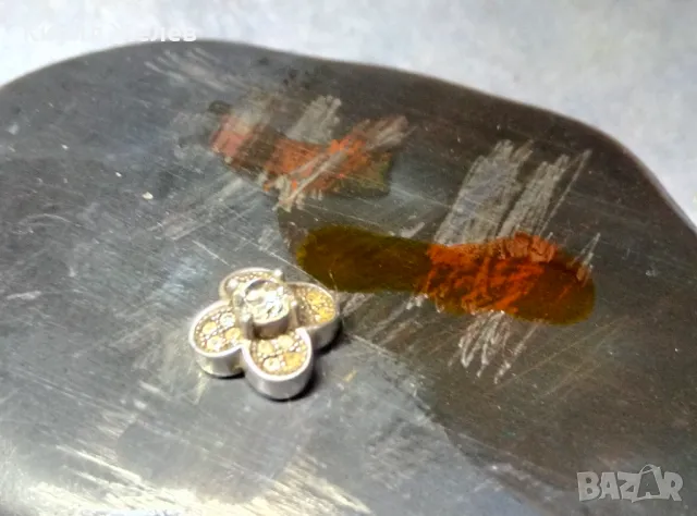 СТАРА ФЛОРАЛНА СКЪПОЦЕННА СРЕБЪРНА АПЛИКАЦИЯ ЦВЕТЕ СРЕБРО ВИСОКА ПРОБА с ИСКРЯЩИ ЦИРКОНИ 26430, снимка 4 - Антикварни и старинни предмети - 49551628