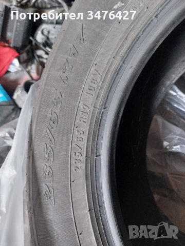 PIRELLI  17 цола 235 65, снимка 2 - Гуми и джанти - 37853743