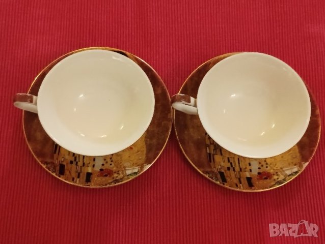 Сервиз от две чаши с чинийки за чай, кафе, Целувката, Густав Климт. 