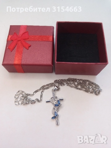 Дамско колие с кръст , снимка 3 - Колиета, медальони, синджири - 51971524