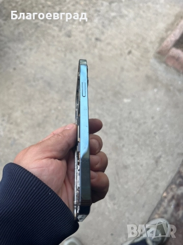 Оборудван гръб за 12 pro, снимка 2 - Резервни части за телефони - 51863823