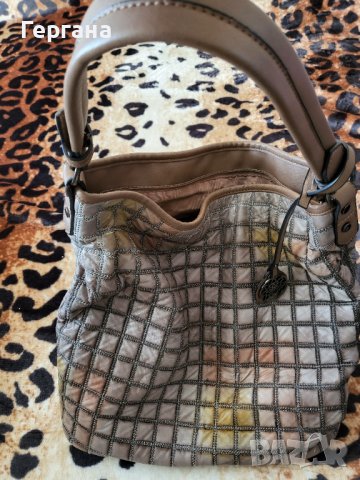 Дамска чанта , снимка 3 - Чанти - 37973472