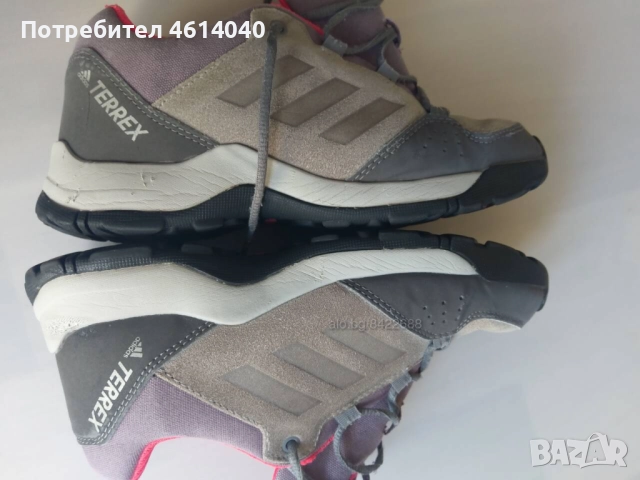 Обувки маратонки Адидас размер 35, снимка 4 - Детски маратонки - 52581102