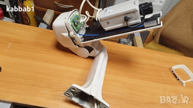 Interlogix камера за видеонаблюдение с кожух и отопление, снимка 3 - Аналогови камери - 52901016