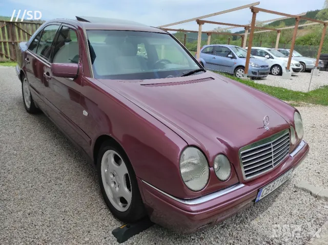 Mercedes Benz / Е - 230 / BENZIN - GAS, снимка 4 - Автомобили и джипове - 50159850
