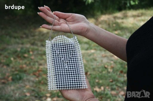 Чанти за телефон с  перли абитуриентски чанти. Булчински чанти, снимка 14 - Калъфи, кейсове - 29020145