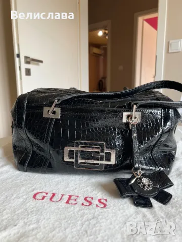 Чанта Guess, снимка 2 - Чанти - 49299048