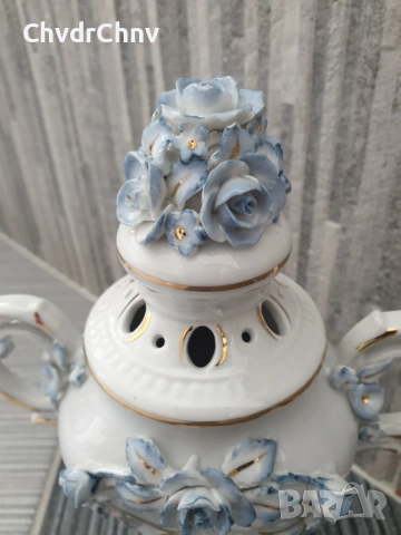 Dresden OK&Co ажурна ваза с дръжки 23см/Дрезден стара немска порцеланова ваза с капак, снимка 10 - Вази - 53506897