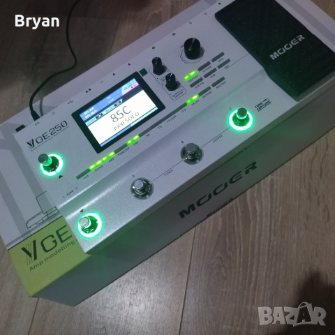 Mooer Ge 250 процесор за китара