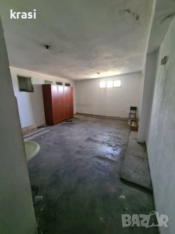 Промишлено помещение-Складова база сграда, отделни помещения 50, 140, 280 кв.м, с. Рогош, снимка 12 - Парцели - 46590103