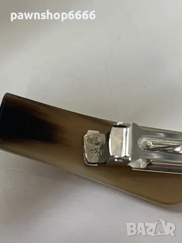 Продавам изискана сребърна фиба, декорирана с естествен корнеол и елемент от рог, снимка 4 - Колиета, медальони, синджири - 49217969