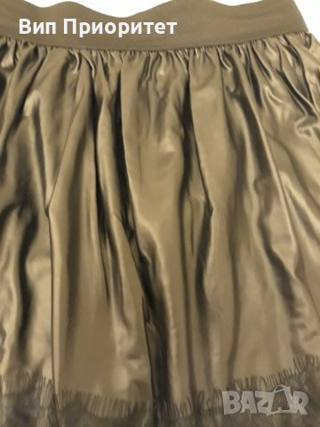 Къса кожена пола с коприна и дантела, супер модерна и луксозна, ластичен колан на кръста, богато раз, снимка 4 - Поли - 37446431