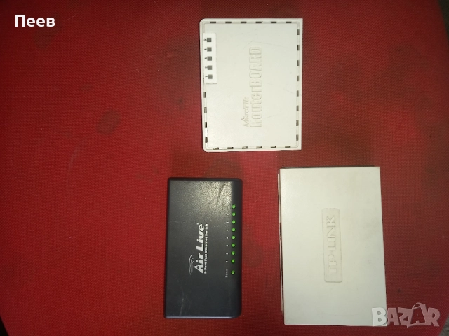 ЛОТ суич - 2бр. и рутер 1 - бр. /цената е за всичко накуп/, снимка 4 - Суичове - 52303834