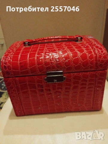 Кутия за бижута нова 