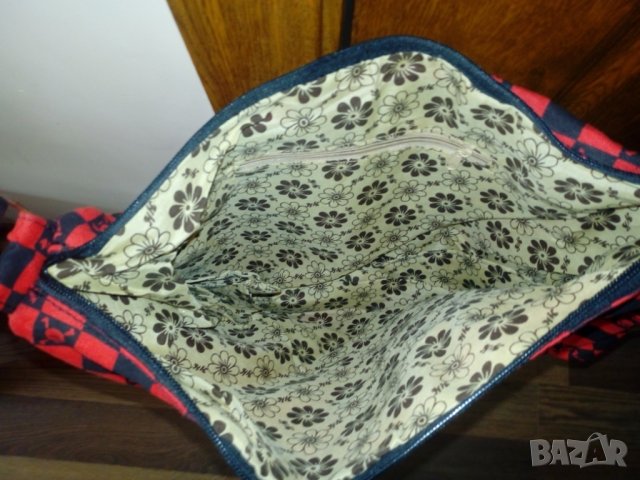 Дамска чанта с черепи, снимка 4 - Чанти - 32538202