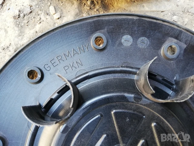 Оригинални капачки за джанти за Vw Transporter T5 T6, Amarok, Централна капачка, снимка 5 - Аксесоари и консумативи - 50809358