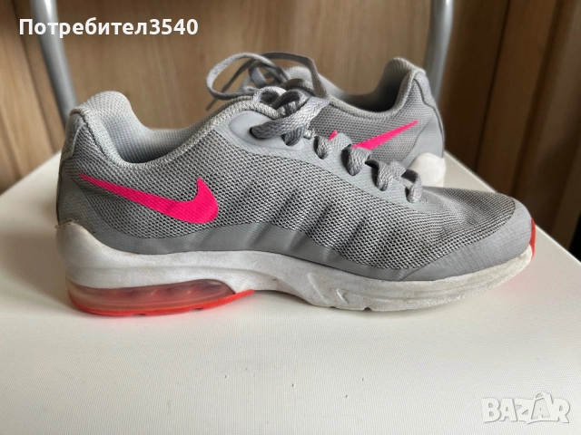 Дамски маратонки Nike, снимка 8 - Маратонки - 45058096