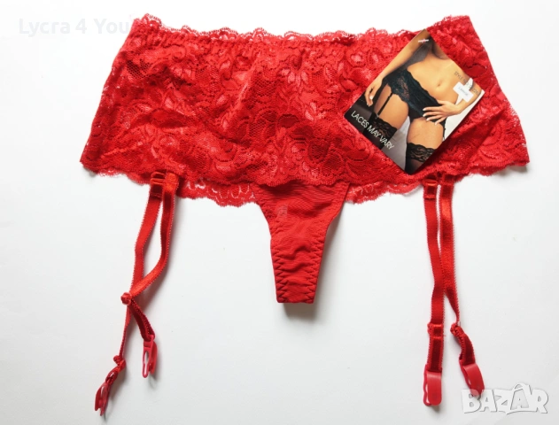 Classyfied S/M нова червена полупрашка с дантелен колан и жартиери
