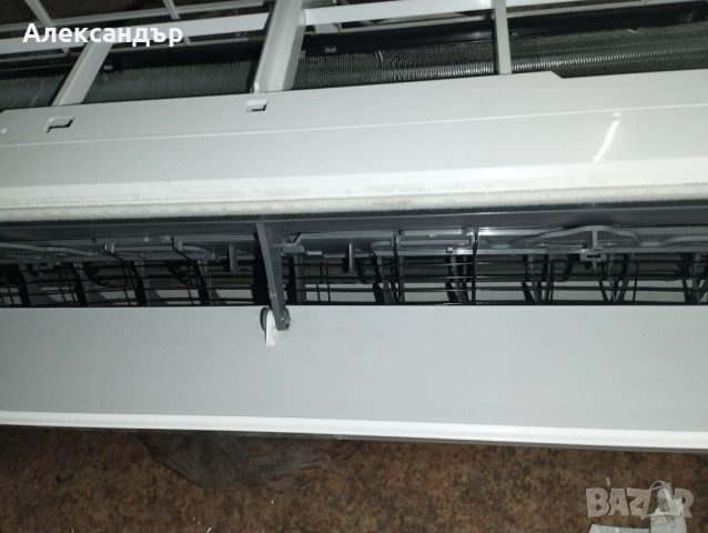 Инверторен климатик General за части, снимка 2 - Климатици - 52977283