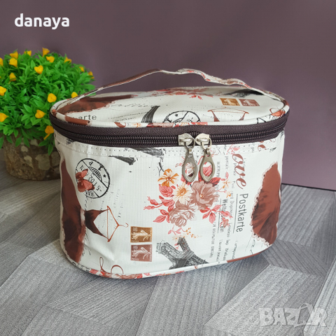 2803 Дамска козметична чантичка с огледалце стил Париж