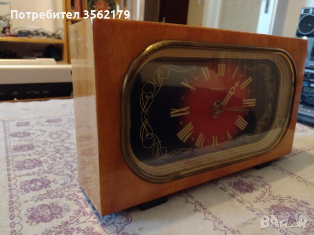 Руски часовник Янтар, снимка 5 - Антикварни и старинни предмети - 43927750