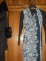 Стилна строго елегантна рокля в черно,бяло и синьо с дълъг ръкав-флорални мотиви в синьо и бяло отпр, снимка 3