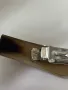 Продавам изискана сребърна фиба, декорирана с естествен корнеол и елемент от рог, снимка 4