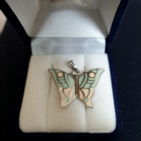 висулка пеперуда - сребро с ръчно рисувана шарка, снимка 1 - Колиета, медальони, синджири - 28042491