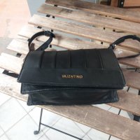 VALENTINO естествена кожа чанта през рамо( от 400 до 1 400 $ в интернет сайтове), снимка 9 - Чанти - 33027258