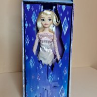 Оригинална кукла Елза  Замръзналото кралство 2 - Дисни Стор Disney Store , снимка 3 - Кукли - 27367910
