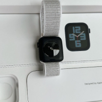 НОВ! /*ЛИЗИНГ*/ Apple Watch SE 2 (2nd Gen) Midnight / Часовник, снимка 8 - Смарт гривни - 44926101