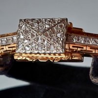 Дамскa златнa гривна-часовник 18 карата с 34 диаманта.Датира от началото на 20 век,марка Венус, снимка 15 - Гривни - 44086042