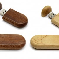 Дървена Флашка 32 гб USB , Флаш памет , подарък за сватба , рожден ден , свети Валентин, снимка 1 - USB Flash памети - 26490996