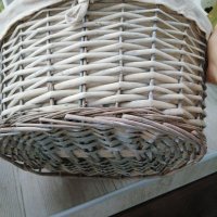 Плетена кошница с дръжка, панер за пазаруване, декорация, нова. Бял цвят. Дължина 40 см, снимка 4 - Декорация за дома - 28837873