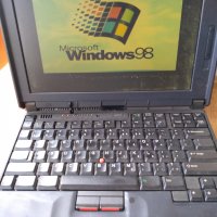 Продавам ретро стар работещ лаптоп IBM Антика Уникат Инвестиция , снимка 1 - Лаптопи за дома - 33459298