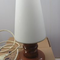 Нощна лампа, снимка 3 - Настолни лампи - 32927574