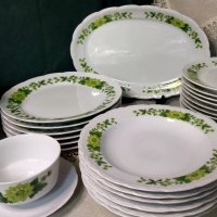  Mitterteich Bavaria! Комплект чинии със зелени цветя., снимка 1 - Чинии - 43079785