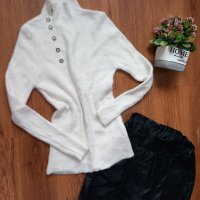 Нова Дамска блузка размер S , снимка 3 - Блузи с дълъг ръкав и пуловери - 39560383