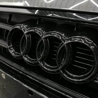 емблема предна емблема Ауди Audi A1 A3 A4 A5 A6 S1 S3 S4 S5 RS3 RS4 черен гланц предна решетка 273мм, снимка 3 - Аксесоари и консумативи - 40656708