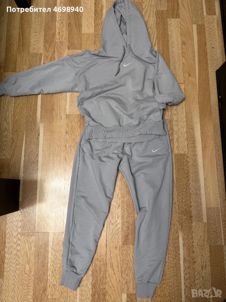 Комплект NIKE дамски, размер С, снимка 1