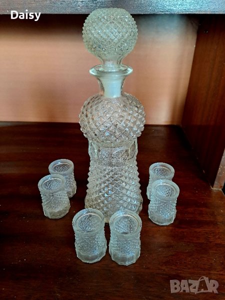 Стъклен комплект Шише и 6 бр чаши, снимка 1