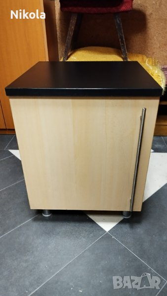 Шкаф цвят бук с черен плот 50/50/ 65см  4бр., снимка 1