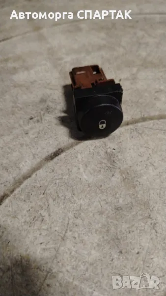 Citroen Xsara Picasso Оригинален бутон за заключване на врата, снимка 1