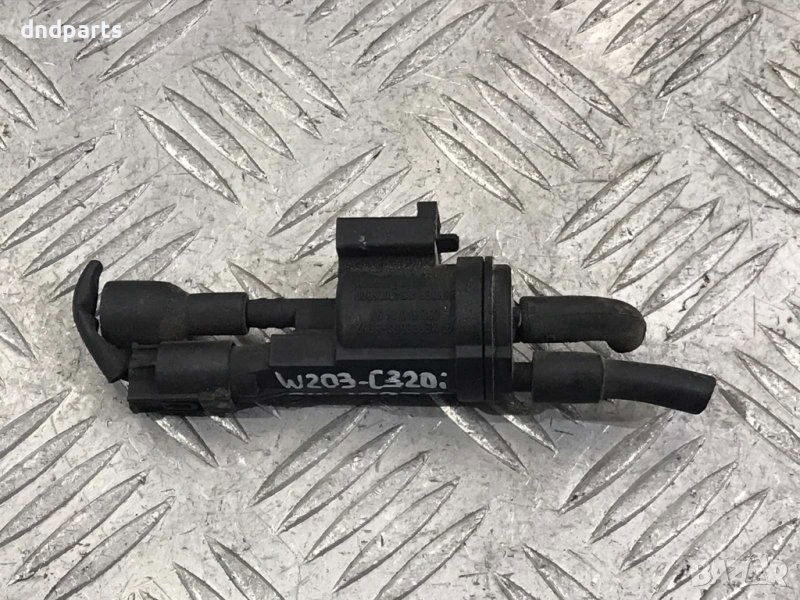  Вакуум клапан Mercedes C320i,W203,2004г., снимка 1